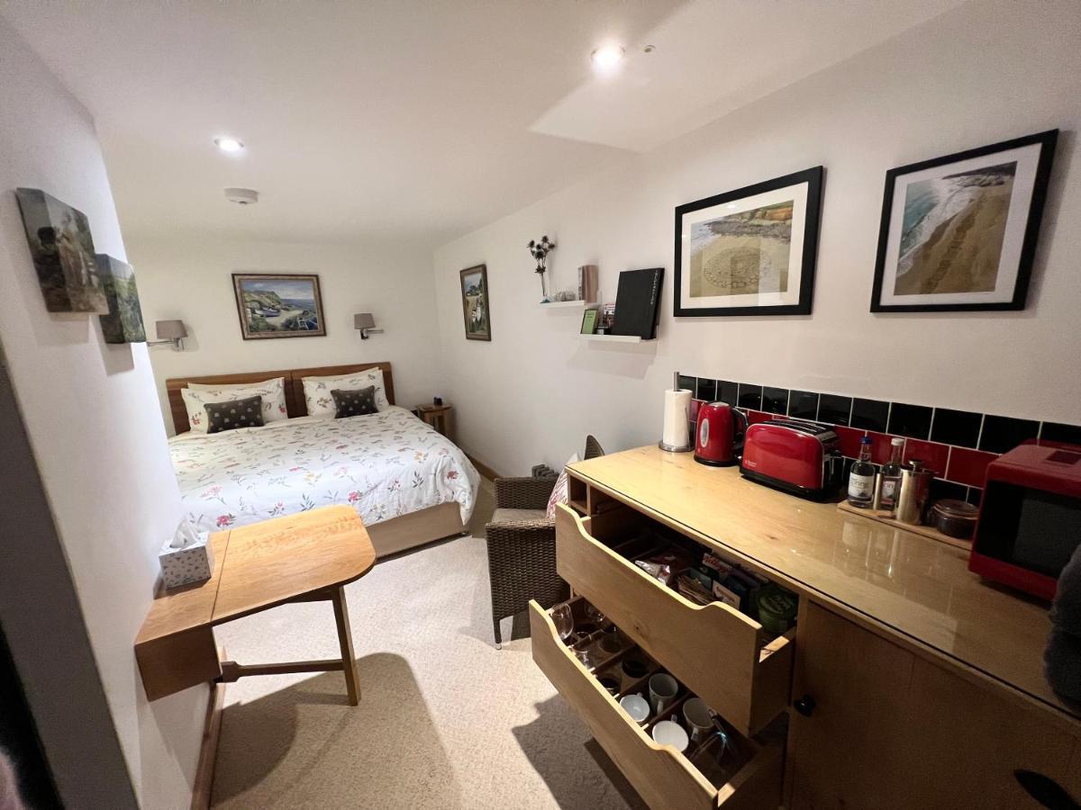 Lands End Hostel And B&B 森嫩 外观 照片