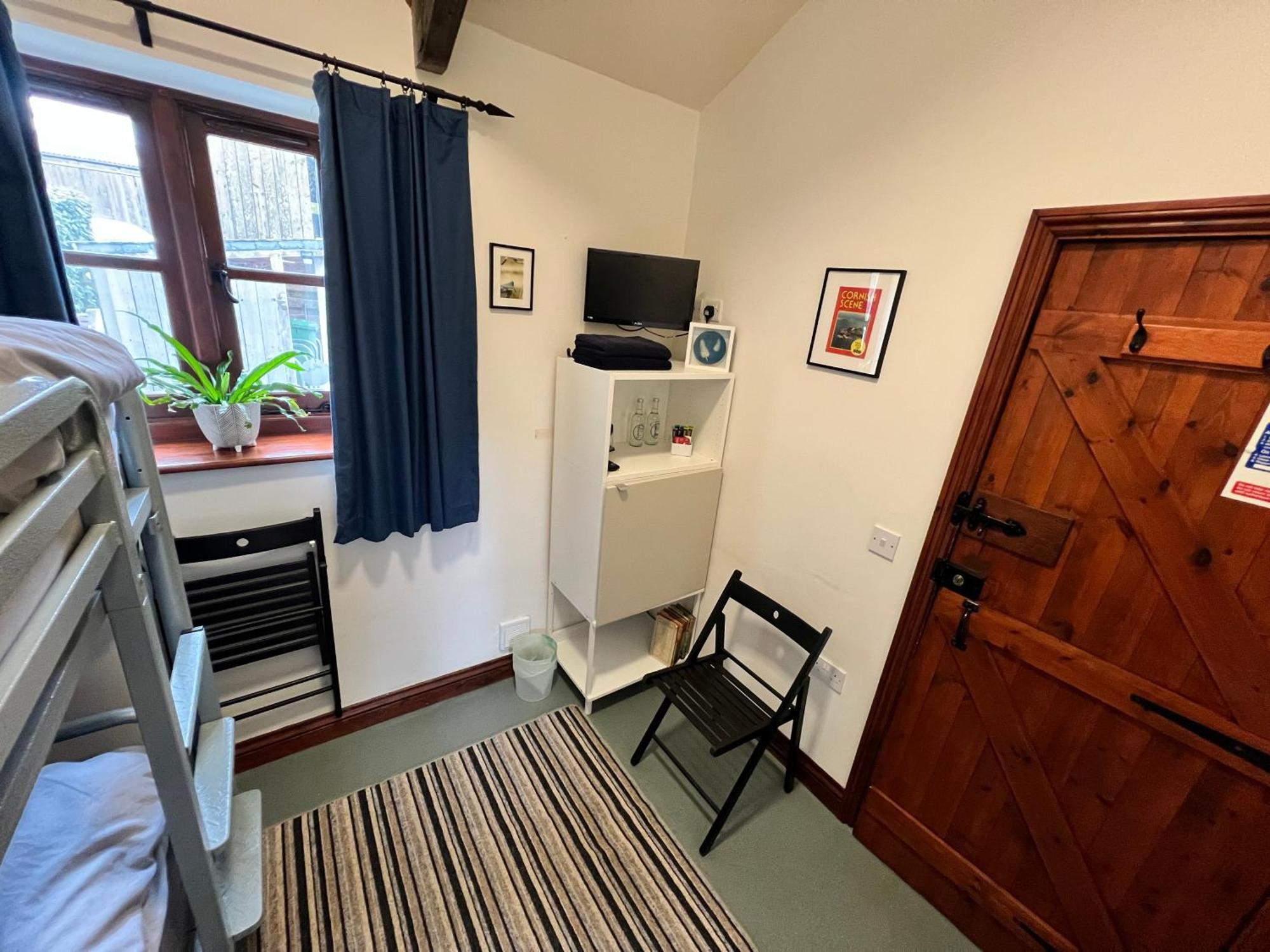 Lands End Hostel And B&B 森嫩 外观 照片