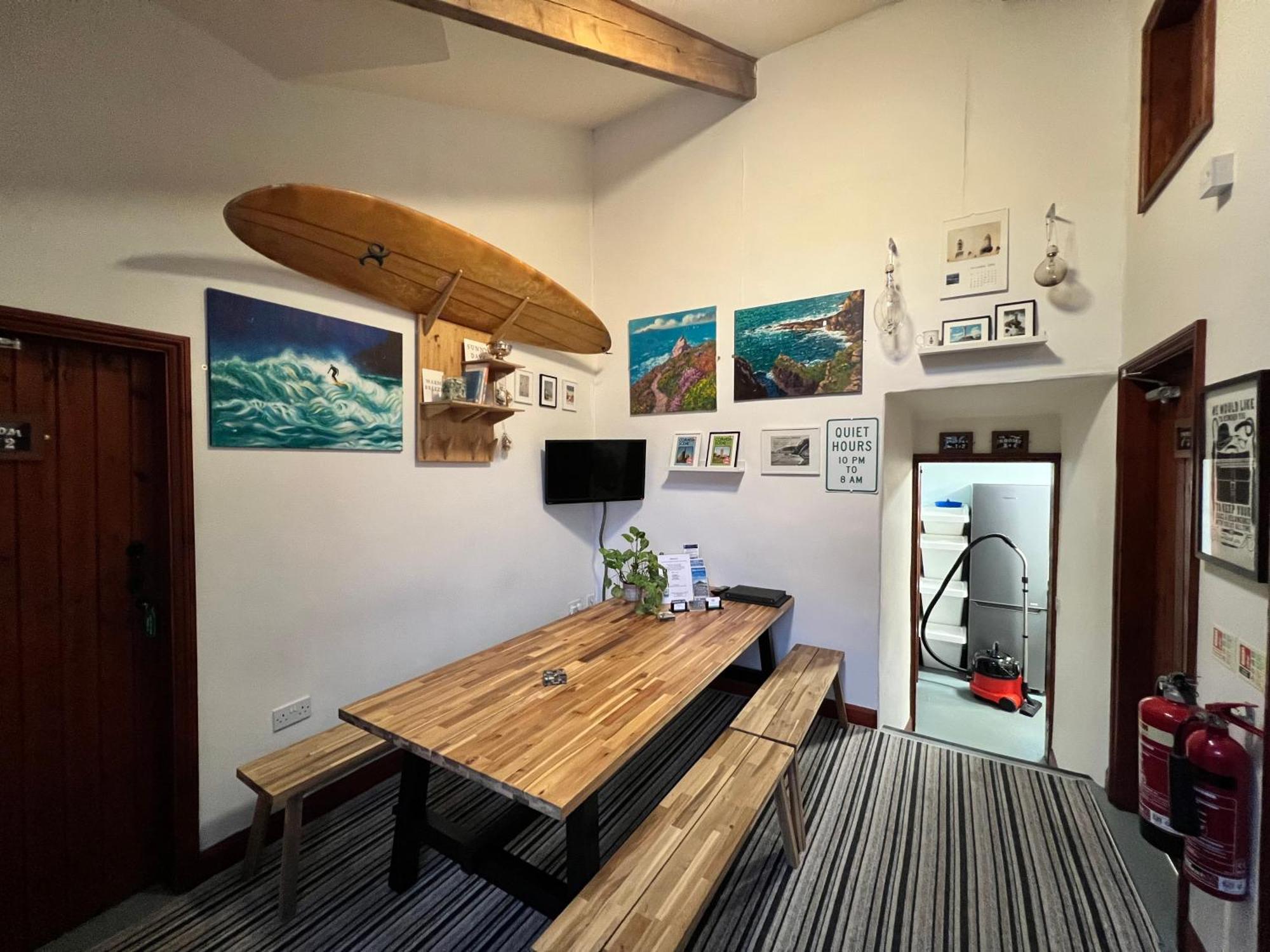 Lands End Hostel And B&B 森嫩 外观 照片