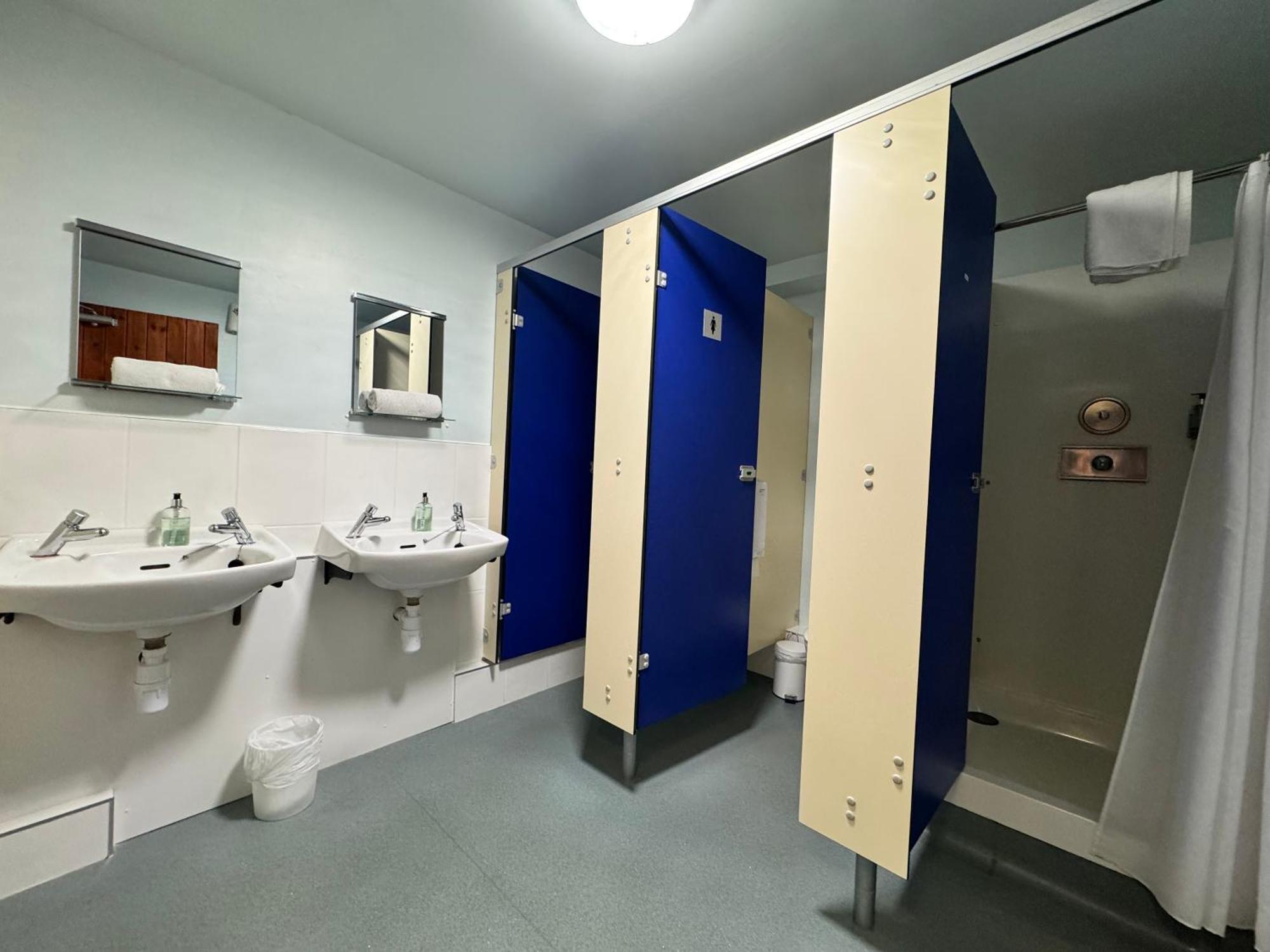Lands End Hostel And B&B 森嫩 外观 照片