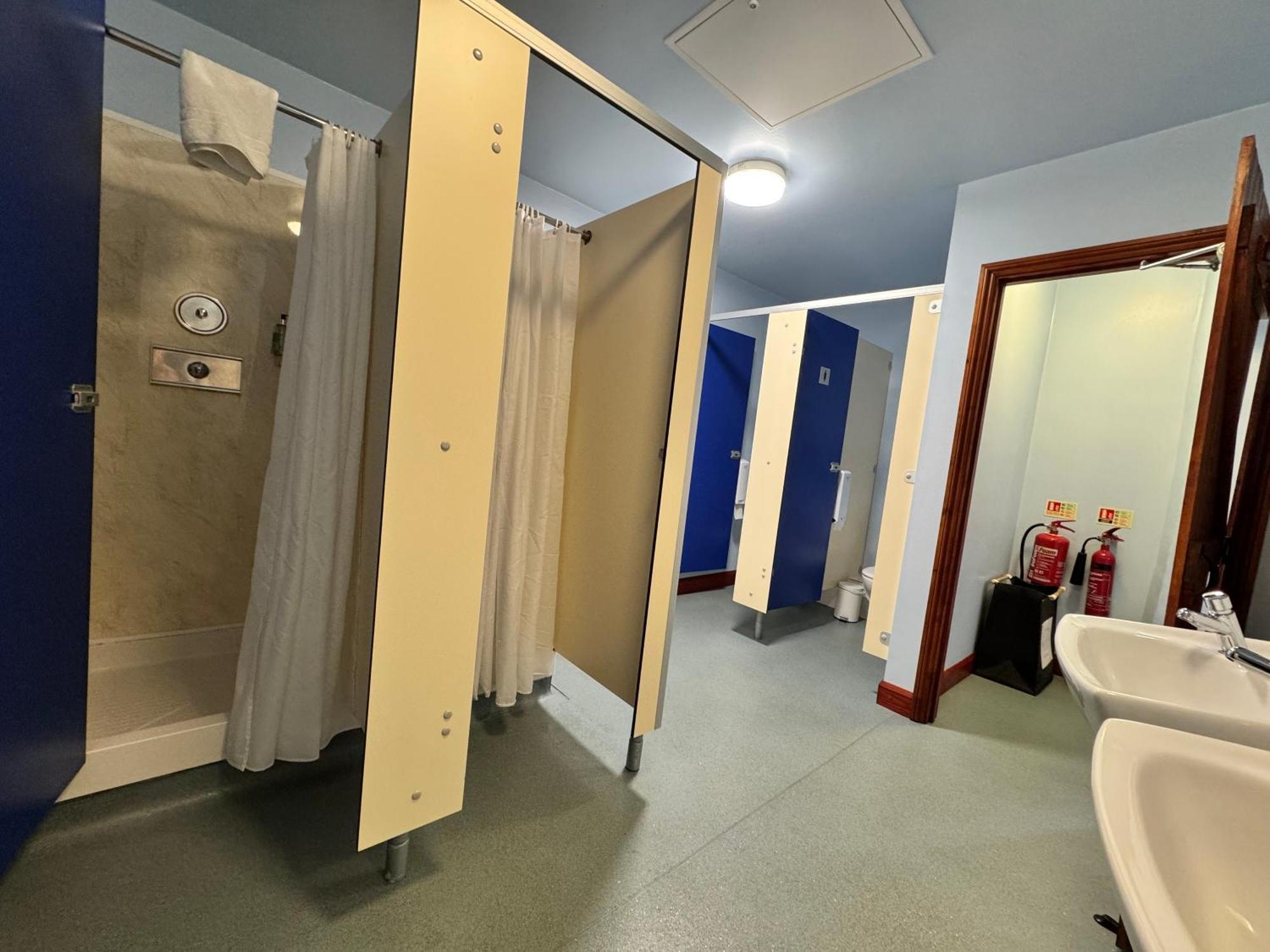 Lands End Hostel And B&B 森嫩 外观 照片